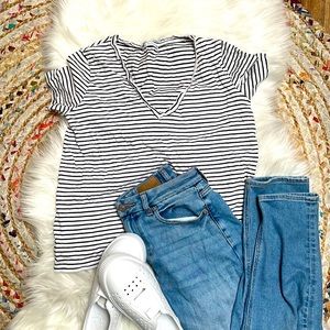 ZARA black and white striped v-neck t-shirt - size small